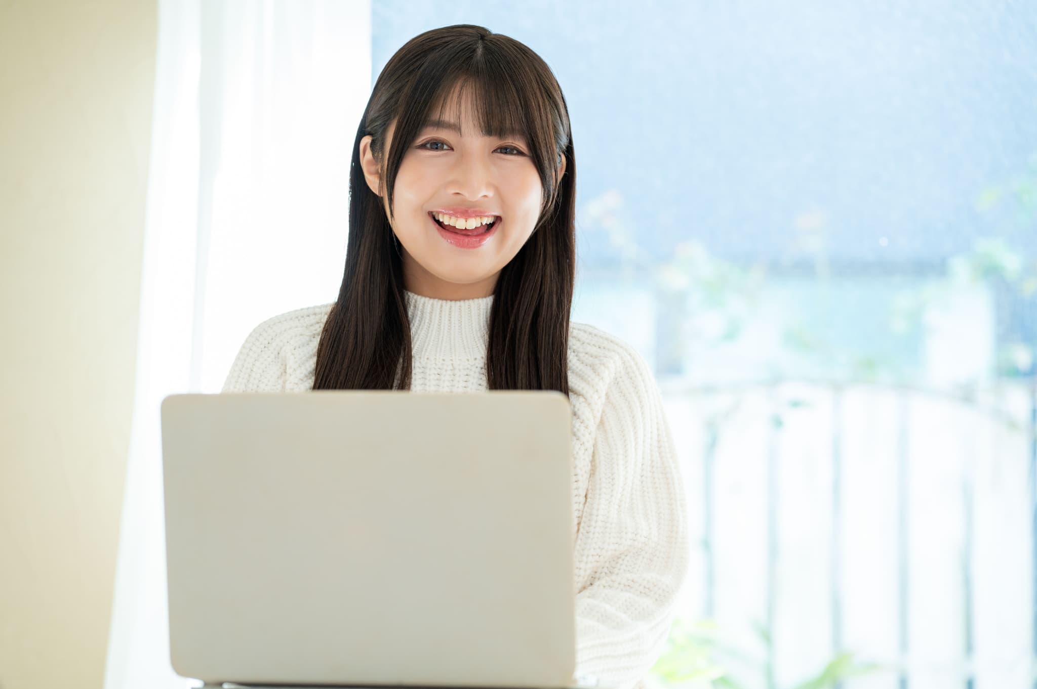 パソコンと女性